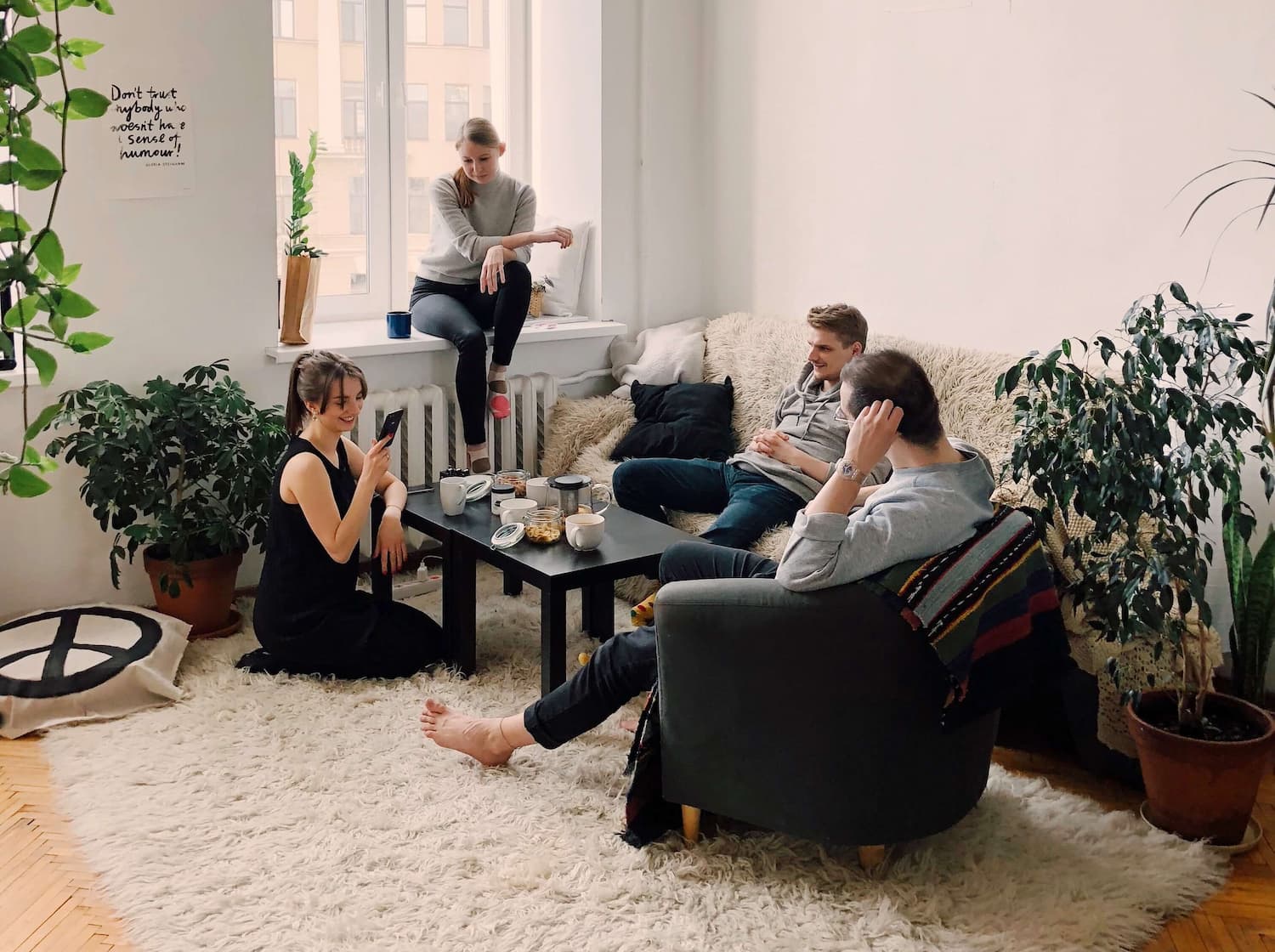 https://www.lakijakiinteisto.fi/uploads/2021/03/adult-apartment-carpet-1054974-1-e1552479644689.jpg